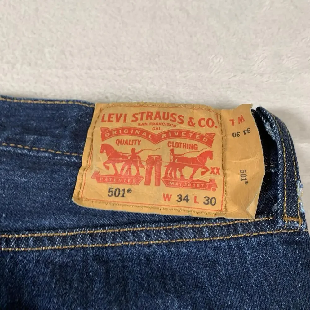 Levis 501 Jeans Mens 34x30 Blue Straight Button Fly Dark Mid Rise Distressed - Picture 11 of 12